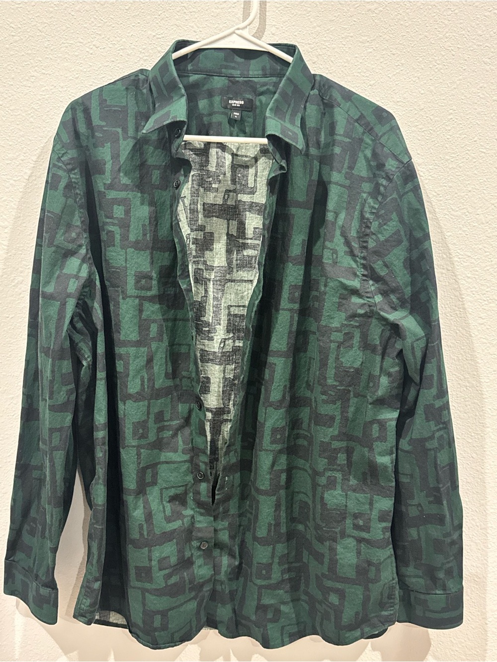Express 1MX Men’s XL Slim Fit Green Black Geometric Button Down Shirt